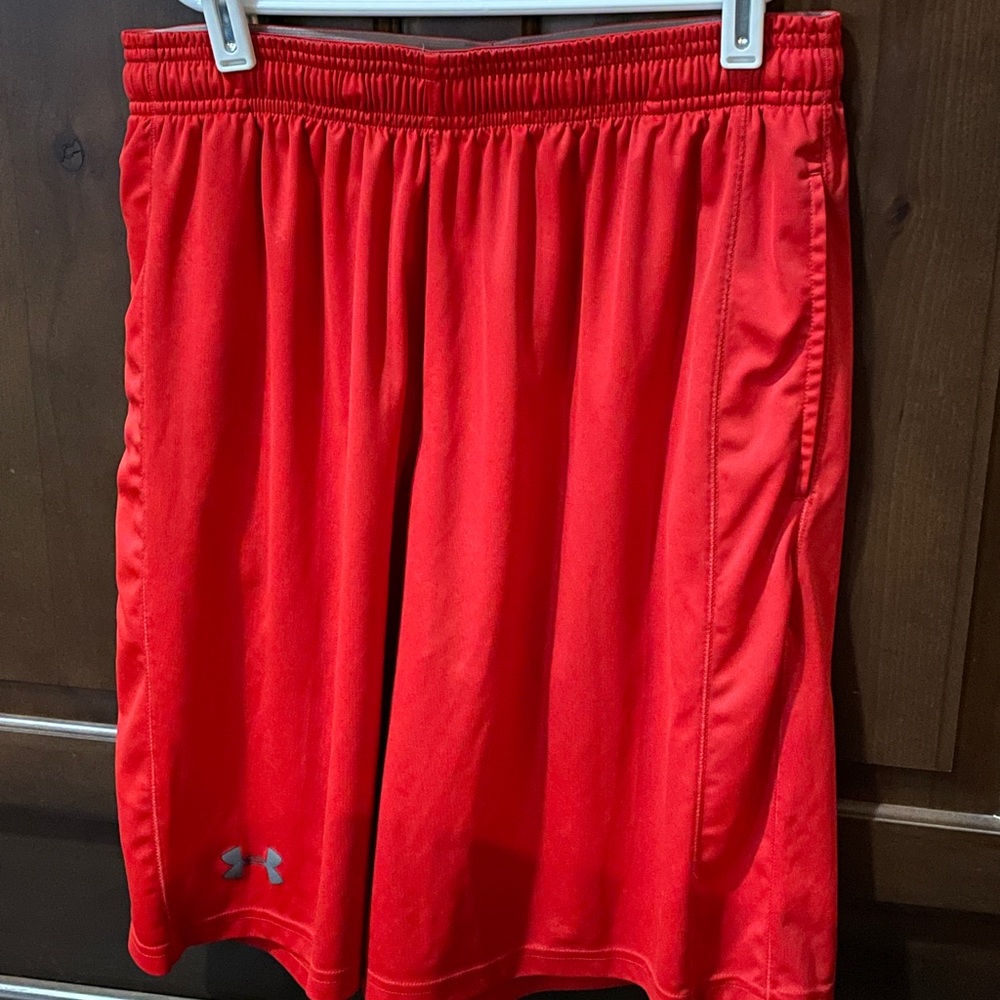 Red medium Under Armour loose basketball shorts